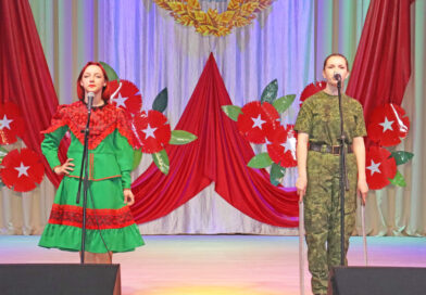 Праздничный концерт в честь Дня Победы прошел в Усть-Пристани. Фоторепортаж